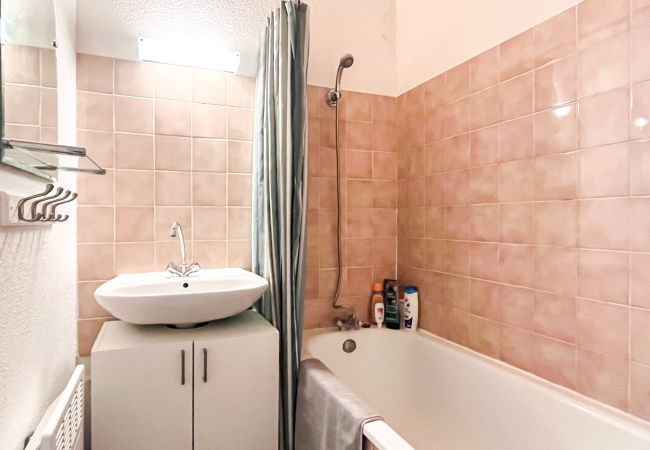 Appartement à Flaine - Studio sud avec chambre cabine à vendre, Iris Appartement à Flaine - Studio sud avec chambre cabine à vendre, Iris