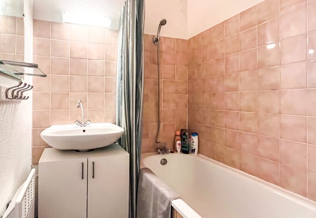 Appartement à Flaine - Studio sud avec chambre cabine à vendre, Iris Appartement à Flaine - Studio sud avec chambre cabine à vendre, Iris