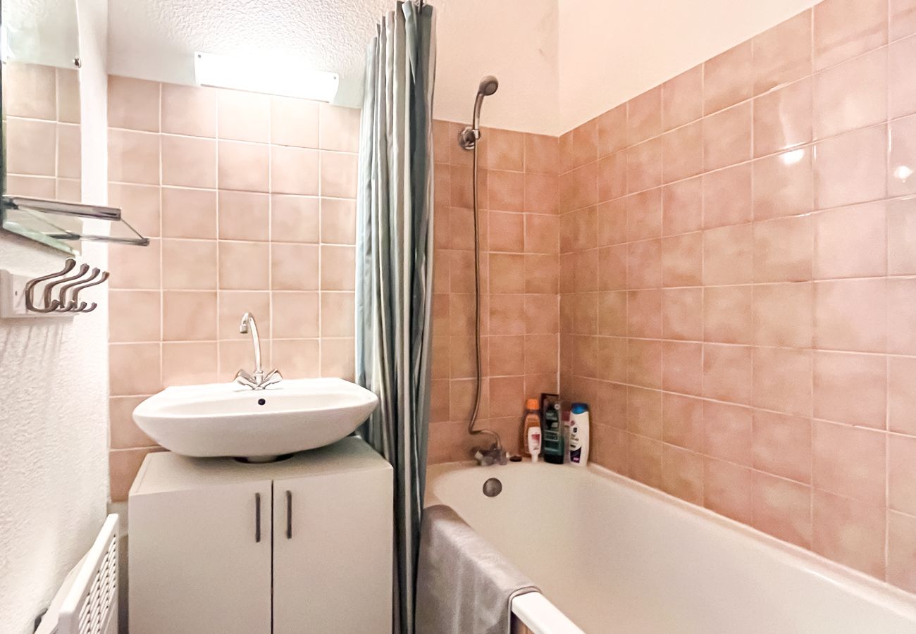 Appartement à Flaine - Studio sud avec chambre cabine à vendre, Iris Appartement à Flaine - Studio sud avec chambre cabine à vendre, Iris