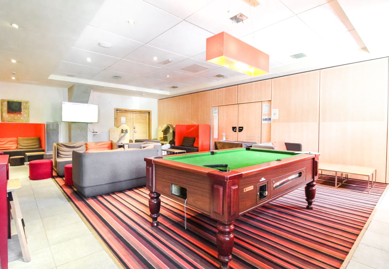 Apartment in Flaine - T3 Familiale, Résidence 4*, Piscine, Parking