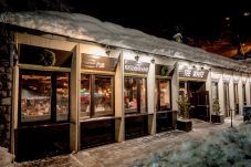Commercial space in Flaine - Fonds de Commerce, Bar Restaurant Coeur de Flaine