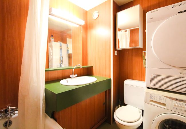 Apartment in Flaine - T2 orienté sud à vendre, Les Gémeaux, Flaine Forêt Apartment in Flaine - T2 orienté sud à vendre, Les Gémeaux, Flaine Forêt