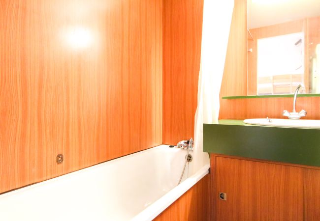 Apartment in Flaine - T2 orienté sud à vendre, Les Gémeaux, Flaine Forêt Apartment in Flaine - T2 orienté sud à vendre, Les Gémeaux, Flaine Forêt